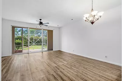 9049 Tremezzo Lane, Boynton Beach, FL 33472 - Photo 11