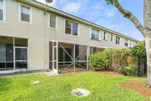 9049 Tremezzo Ln, Boynton Beach, FL 33472 - Photo 21