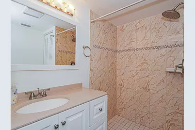 400 18th Street #G2, Vero Beach, FL 32960 - Photo 11