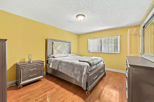 3358 Americo Dr, West Palm Beach, FL 33417 - Photo 13