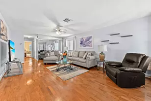 3358 Americo Dr, West Palm Beach, FL 33417 - Photo 3