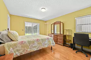 3358 Americo Dr, West Palm Beach, FL 33417 - Photo 11
