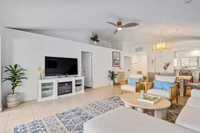913 Club Drive, Palm Beach Gardens, FL 33418 - Photo 5