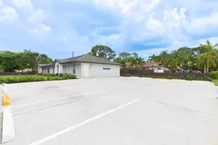 3260 Hi St, Lake Worth Beach, FL 33461 - Photo 9