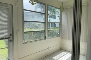2960 Lake Osborne Dr, Lake Worth Beach, FL 33461 - Photo 9