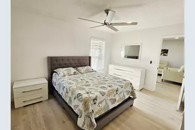 835 Salem Lane, Lake Worth, FL 33467 - Photo 13