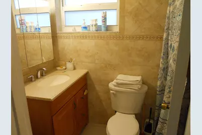 3290 NE 10th Avenue, Oakland Park, FL 33334 - Photo 9