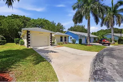 321 Del Rio Boulevard, Boca Raton, FL 33432 - Photo 3