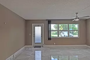 238 Chatham L, West Palm Beach, FL 33417 - Photo 9
