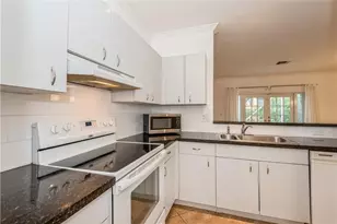 16135 Emerald Cove Rd, Weston, FL 33331 - Photo 3