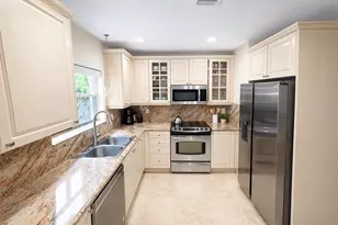 3082 Lime Ct, Coconut Grove, FL 33133 - Photo 5
