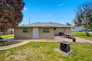 667 SE Faith Terrace, Port Saint Lucie, FL 34983 - Photo 21