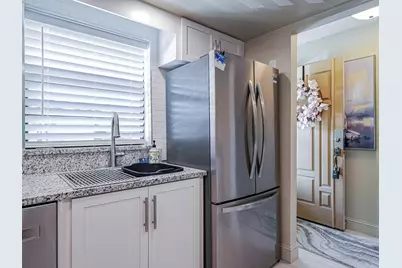 400 18th Street #G5, Vero Beach, FL 32960 - Photo 13
