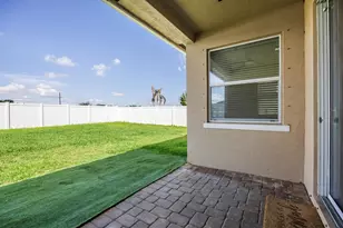 8095 NW Greenbank Cir, Port Saint Lucie, FL 34987 - Photo 23