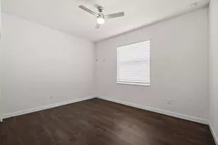 8095 NW Greenbank Cir, Port Saint Lucie, FL 34987 - Photo 17