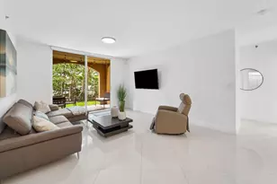 19999 E Country Club Dr, Aventura, FL 33180 - Photo 15