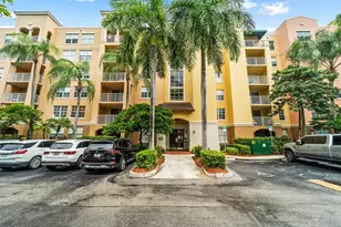 19999 E Country Club Dr, Aventura, FL 33180 - Photo 23