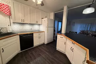 8044 SE Patriot Ave, Hobe Sound, FL 33455 - Photo 9