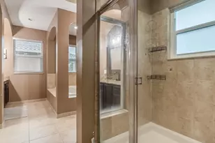 556 Cresta Cir, West Palm Beach, FL 33413 - Photo 41
