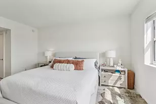 2640 Lake Shore Dr, Riviera Beach, FL 33404 - Photo 27