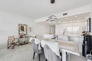 2640 Lake Shore Dr, Riviera Beach, FL 33404 - Photo 9