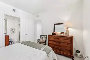 2640 Lake Shore Dr, Riviera Beach, FL 33404 - Photo 21