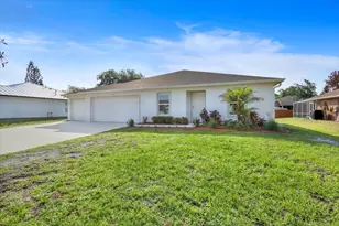 1043 Landsdowne Dr, Sebastian, FL 32958 - Photo 3