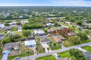 1043 Landsdowne Dr, Sebastian, FL 32958 - Photo 55
