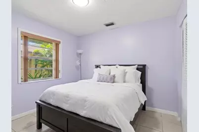 5330 Mendoza Street, West Palm Beach, FL 33415 - Photo 7