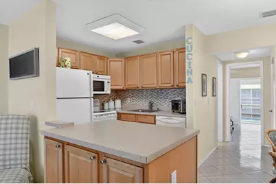 600 Horizon W #207, Boynton Beach, FL 33435 - Photo 5
