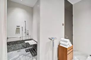 2711 S Ocean Dr, Hollywood, FL 33019 - Photo 99