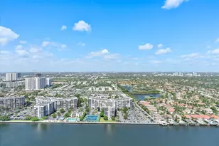 2711 S Ocean Dr, Hollywood, FL 33019 - Photo 69