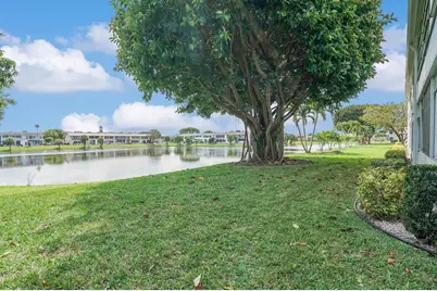 136 Somerset G, West Palm Beach, FL 33417 - Photo 17