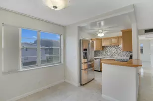 136 Somerset G, West Palm Beach, FL 33417 - Photo 5