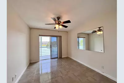 136 Somerset G, West Palm Beach, FL 33417 - Photo 9