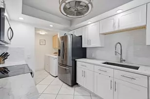 12300 NW 11th Ct, Pembroke Pines, FL 33026 - Photo 15