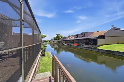 12300 NW 11th Court, Pembroke Pines, FL 33026 - Photo 31