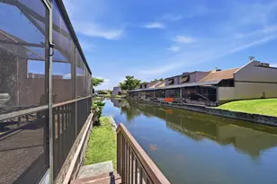 12300 NW 11th Ct, Pembroke Pines, FL 33026 - Photo 31