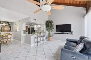 12300 NW 11th Ct, Pembroke Pines, FL 33026 - Photo 11