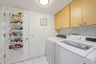 12300 NW 11th Ct, Pembroke Pines, FL 33026 - Photo 19