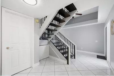 12300 NW 11th Court, Pembroke Pines, FL 33026 - Photo 21