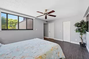 12300 NW 11th Ct, Pembroke Pines, FL 33026 - Photo 27