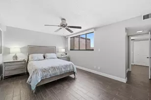 12300 NW 11th Ct, Pembroke Pines, FL 33026 - Photo 25