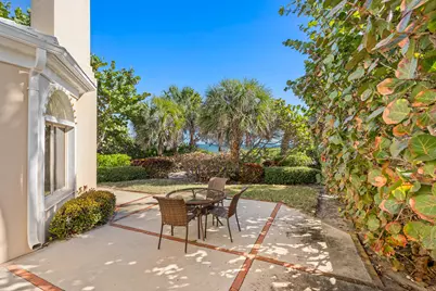 210 N Camelia Court, Vero Beach, FL 32963 - Photo 11