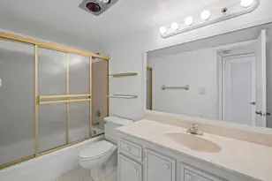4800 Bayview Dr, Fort Lauderdale, FL 33308 - Photo 15