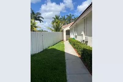 1968 SW 177th Avenue, Miramar, FL 33029 - Photo 25