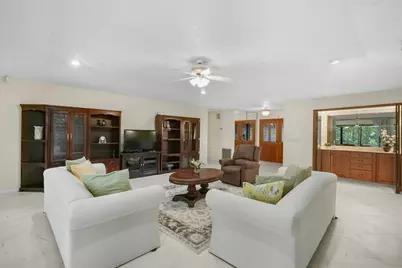 472 SE Majestic Terrace, Port Saint Lucie, FL 34983 - Photo 9
