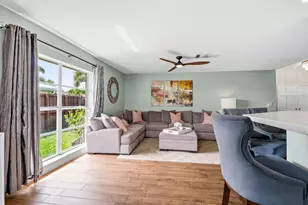 4886 Acorn Dr, Boca Raton, FL 33487 - Photo 5