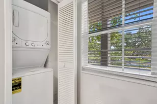 545 Oaks Ln, Pompano Beach, FL 33069 - Photo 53