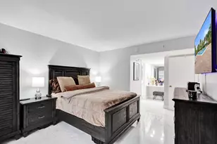 545 Oaks Ln, Pompano Beach, FL 33069 - Photo 39